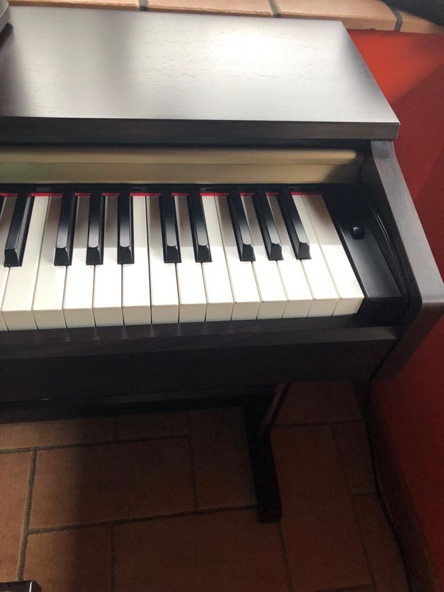 Pianoforte digitale Yamaha YDP 151 88 tasti pesati