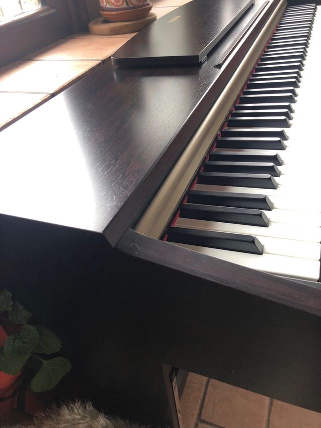 Pianoforte digitale Yamaha YDP 151 88 tasti pesati