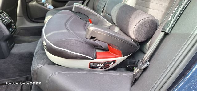 SEGGIOLINO AUTO PER BAMBINI IXOFIX