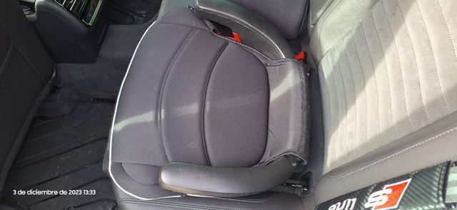 SEGGIOLINO AUTO PER BAMBINI IXOFIX