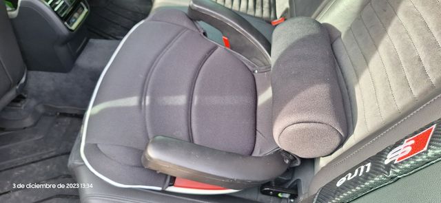 SEGGIOLINO AUTO PER BAMBINI IXOFIX