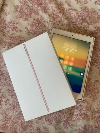 IPAD PRO mod A1673 en su caja con 32GB