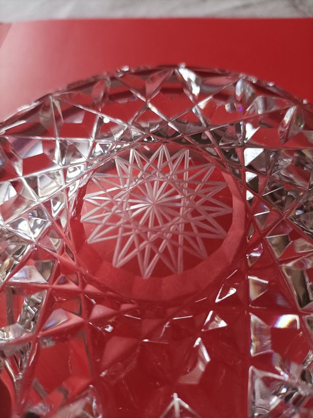 Cenicero de cristal tallado de Bohemia