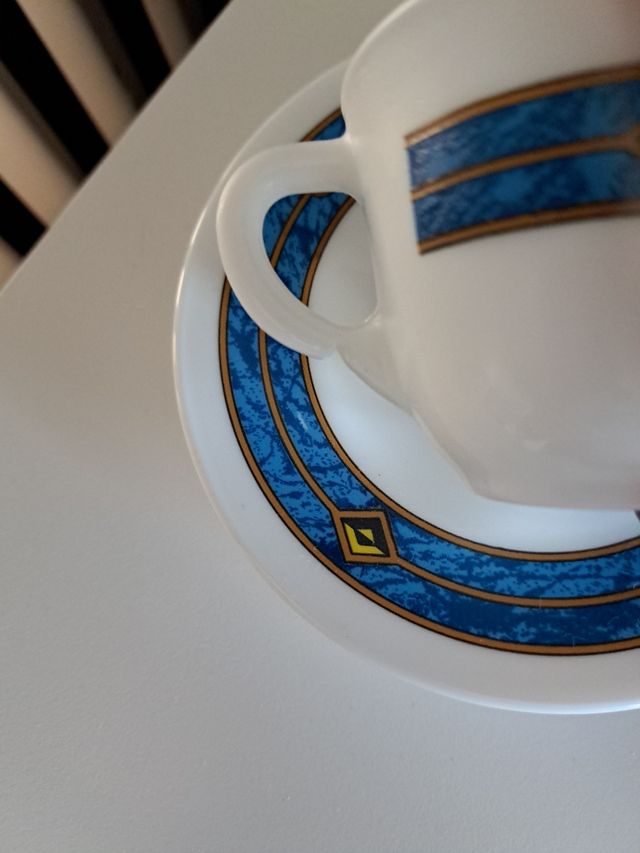 Set 12 tazzine da caffe' con piattini