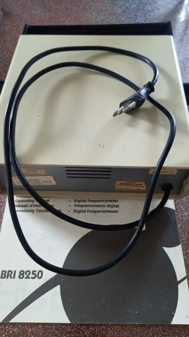 Frequenzimetro BREMI