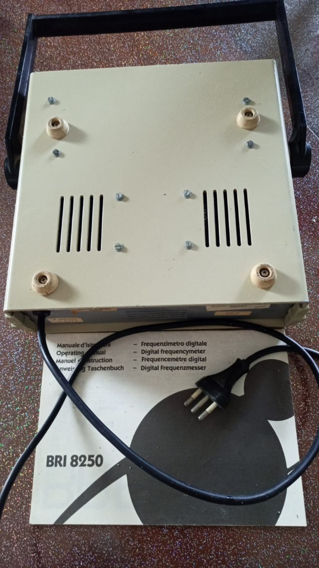 Frequenzimetro BREMI