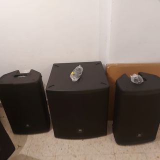 Alquilo más 3400 watios d soido profesionaln