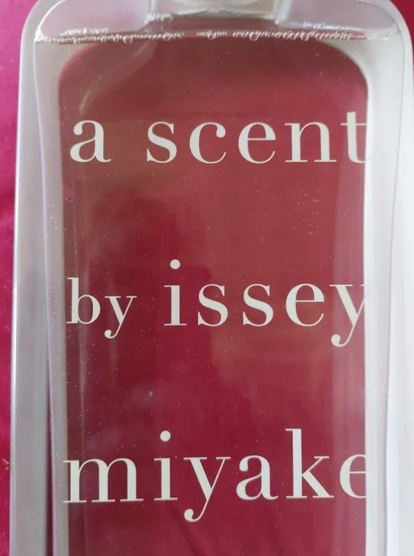 Ficticio Gigante de cristal A Scent Issey Miyake