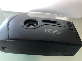 Cámara Fotos Fuji FZ-5 (analógica)