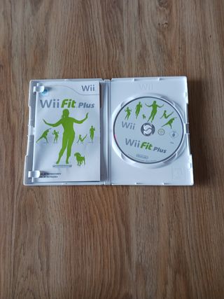 JUEGO Wii fit plus