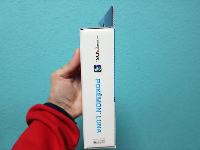 Pokemon Luna Steelbook