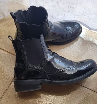 Stivaletti neri lucidi n.40 Primadonna