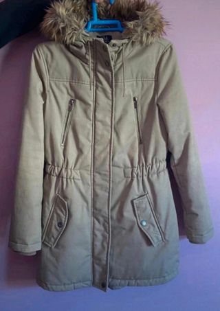 Abrigo de C&A.