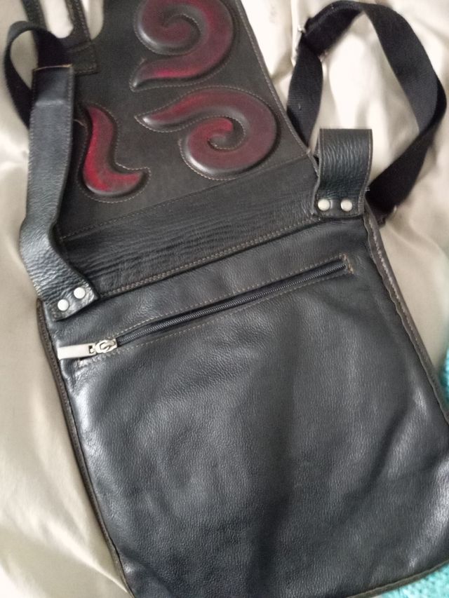 bolso exclusivo artesanal cuero bueno