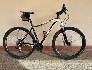 Bicicleta MTB Giant Talon 29