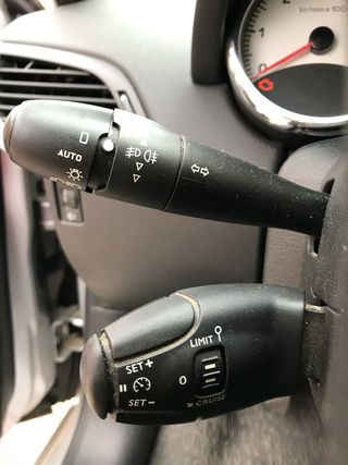 Peugeot 207 2012