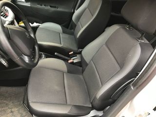 Peugeot 207 2012