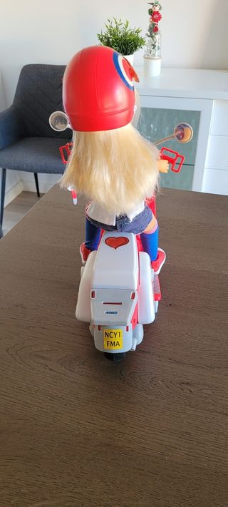Nancy un día en Londres moto