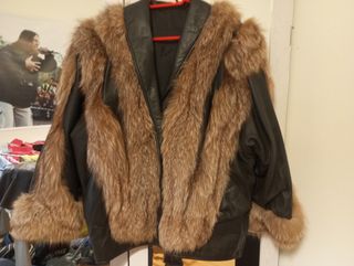 Chaquetón de piel y zorro plateado