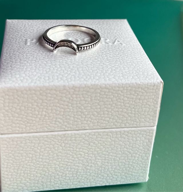 Anillo Pandora de Esferas Luna Creciente