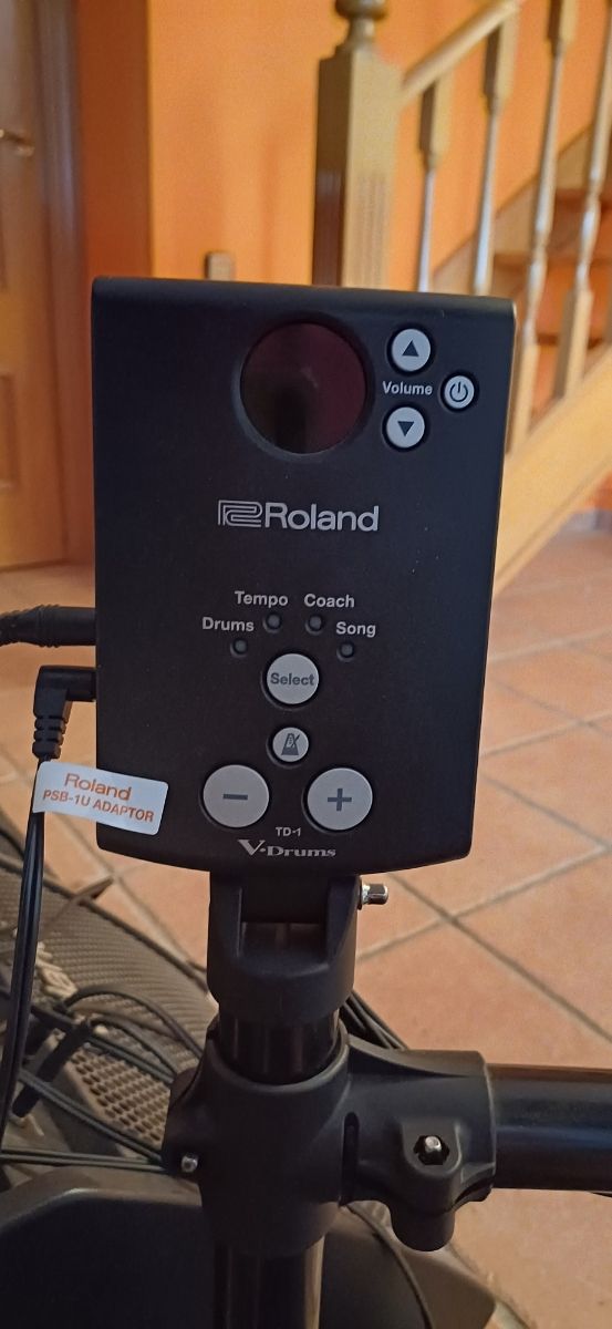 Bateria Tama, Roland y varios