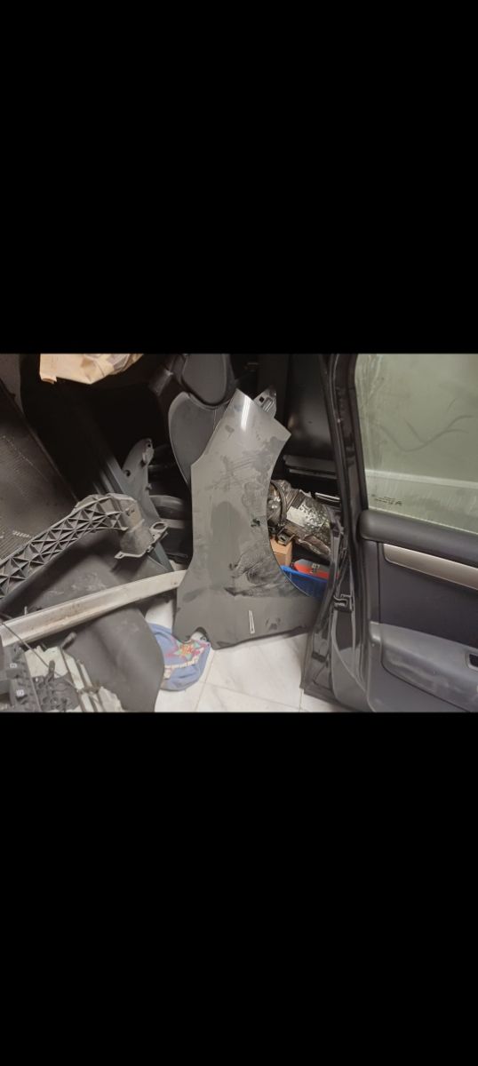 aleta Citroën c4 2011