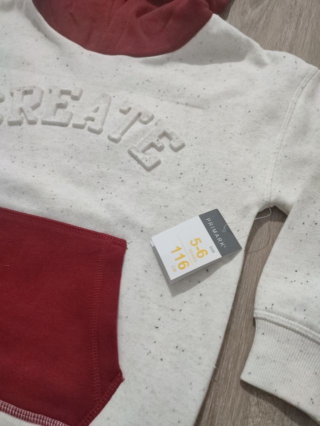NUEVA SUDADERA 5-6 AÑOS