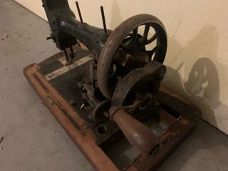 Maquina de coser antigua