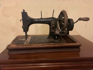 Maquina de coser antigua