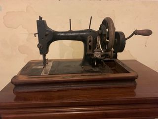 Maquina de coser antigua