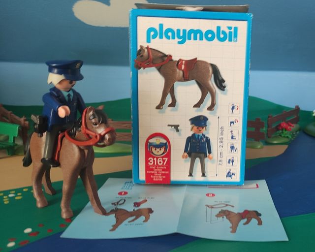 Playmobil policía caballo.