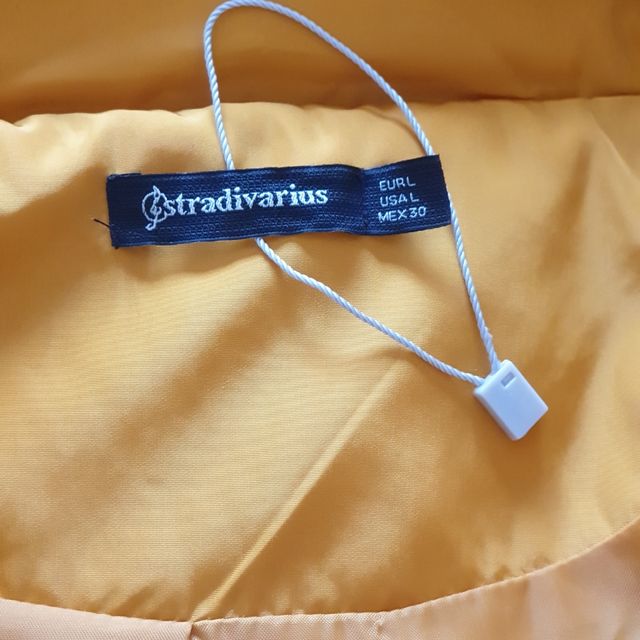 Abrigo anorak amarillo