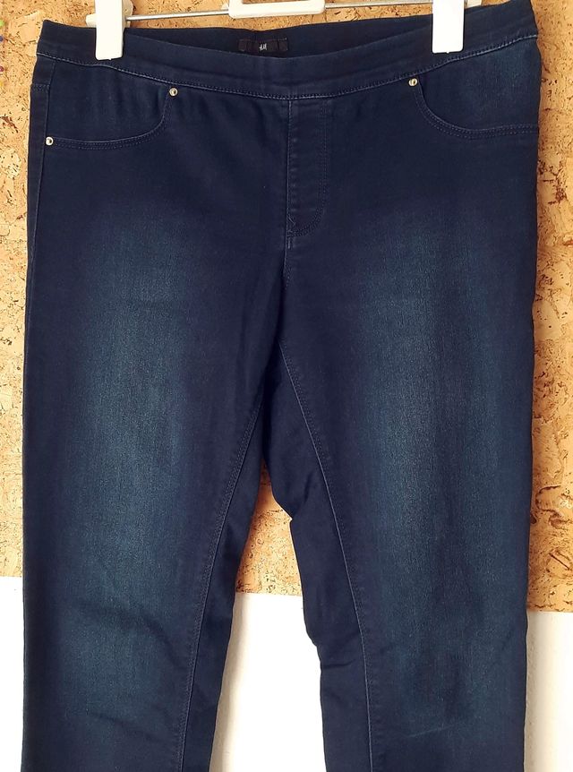 Pantalón H&M pitillo elástico azul efecto jeans