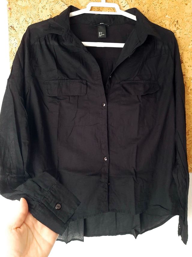 H&M Camisa negra de algodón y manga larga