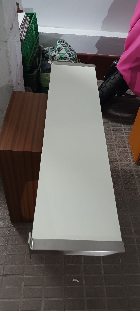 11 Estanterías diversos tamaños