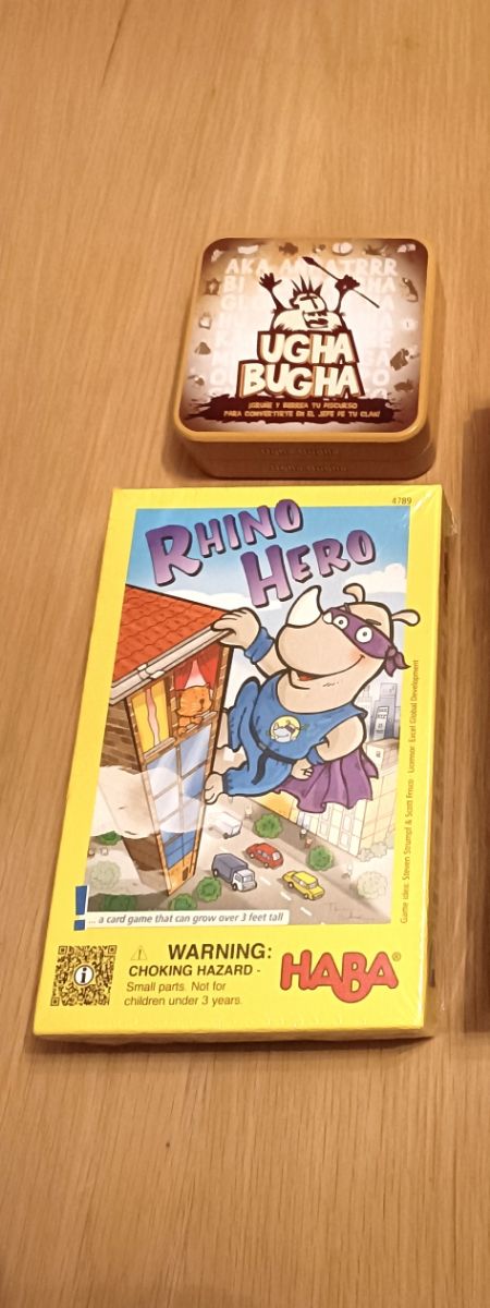 2 Juegos Party (Rhino Hero + Ugha Bugha)
