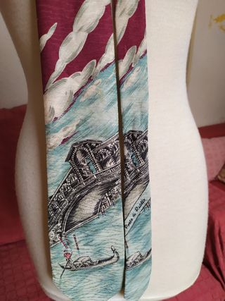 Corbata con dibujos de Venecia