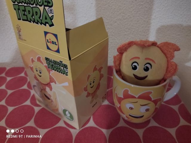 Caneca peluche