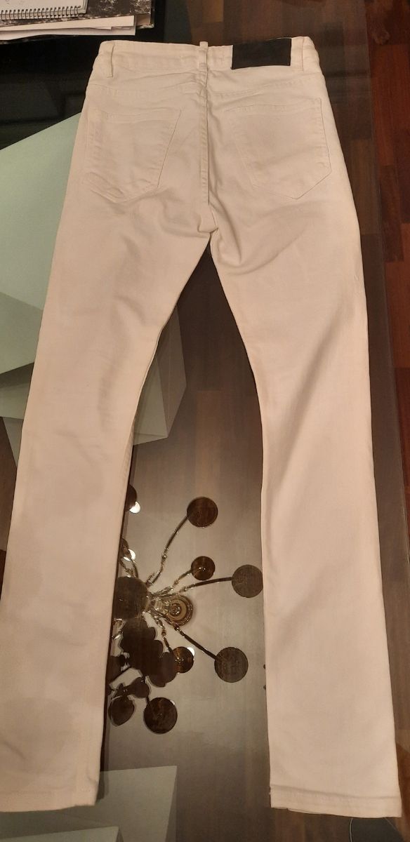 Pantalones blancos Zara