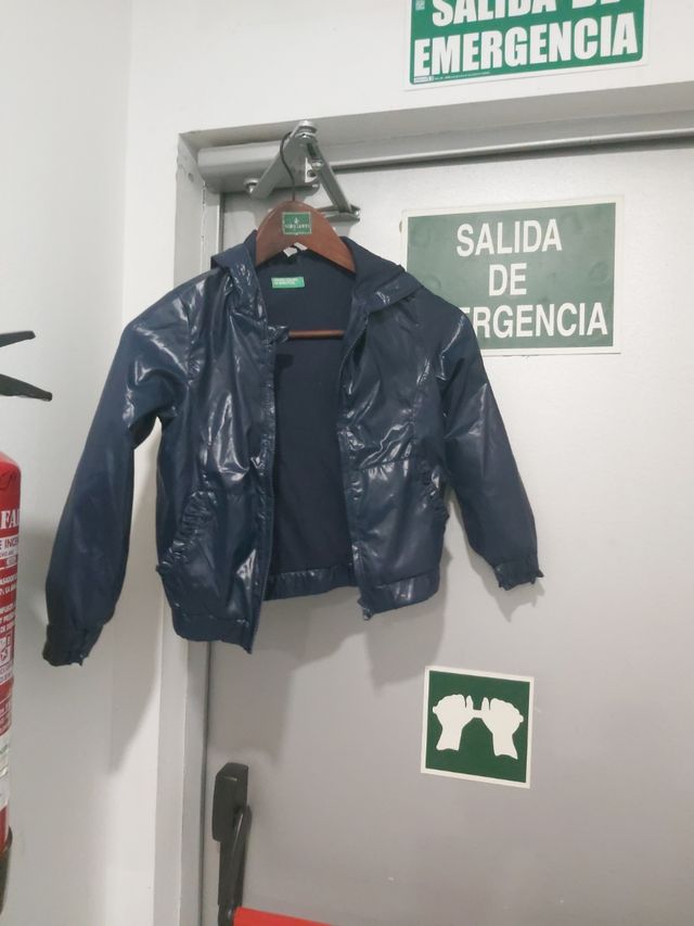 Cazadora benetton 6 años 