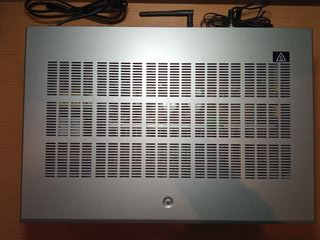 Receptor estéreo Yamaha R-N303D plateado