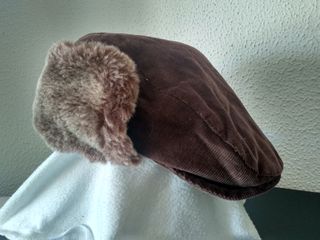 Gorra para el invierno estilo partisano.