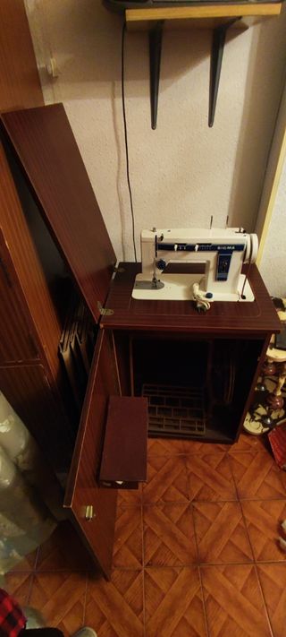Máquina de coser antigua SIGMA 161