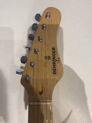 guitarra  electrica behringer