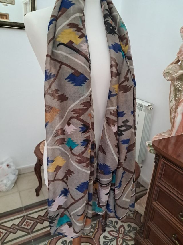 Foulard Sciarpa Scialle come nuova