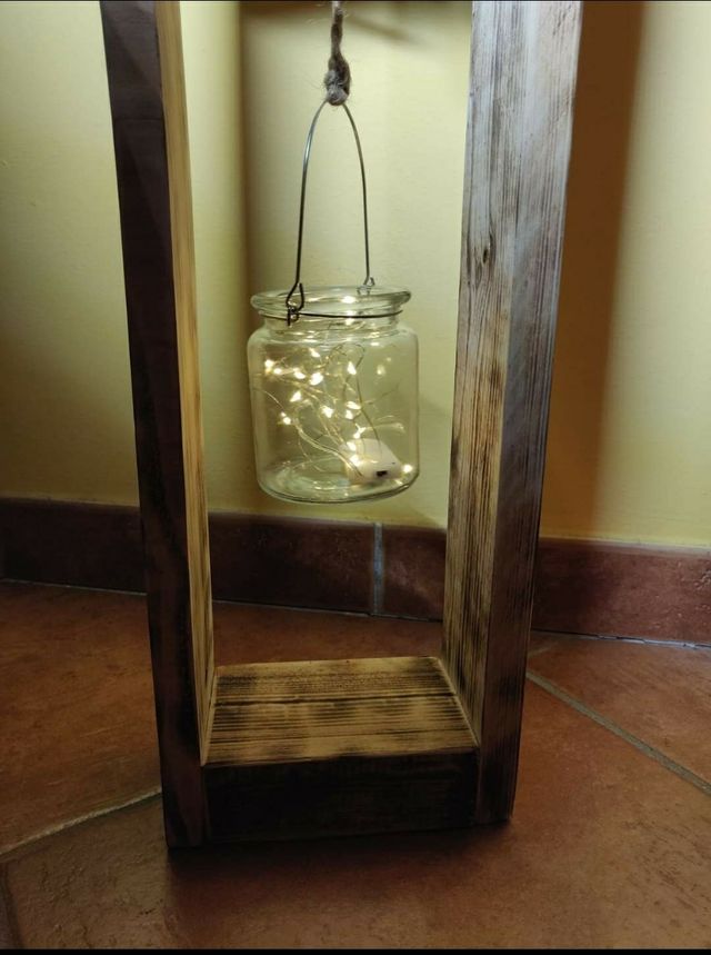 Porta candela in legno