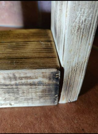 Porta candela in legno