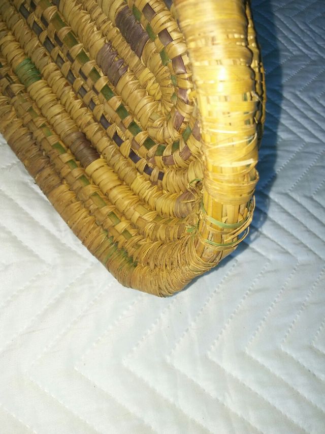 CESTO RAFIA ANTIGUO.