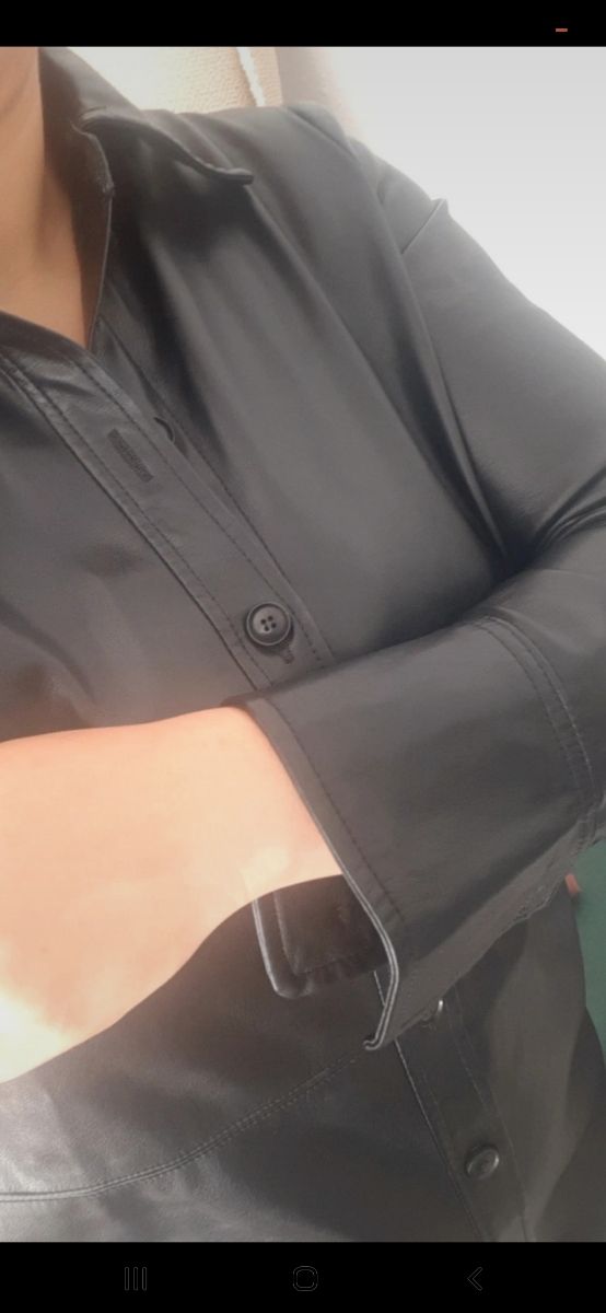 Chaqueta larga de cuero ✅