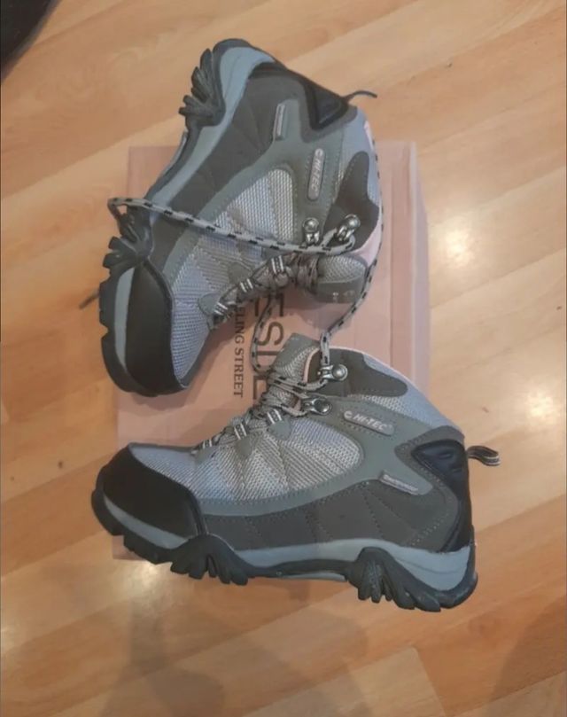 BOTAS NIÑA ORIGINALES HI TEC SENDERISMO